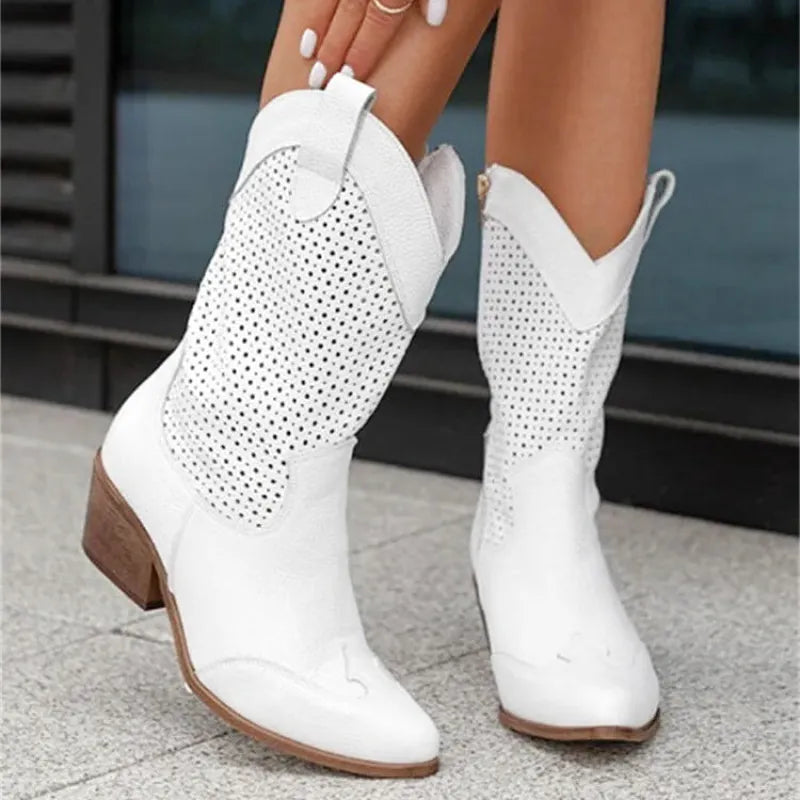 Bottes vaqueras pour femme Yehaw MX en blanc, chaussures de style western avec talons et détails en cuir blanc.