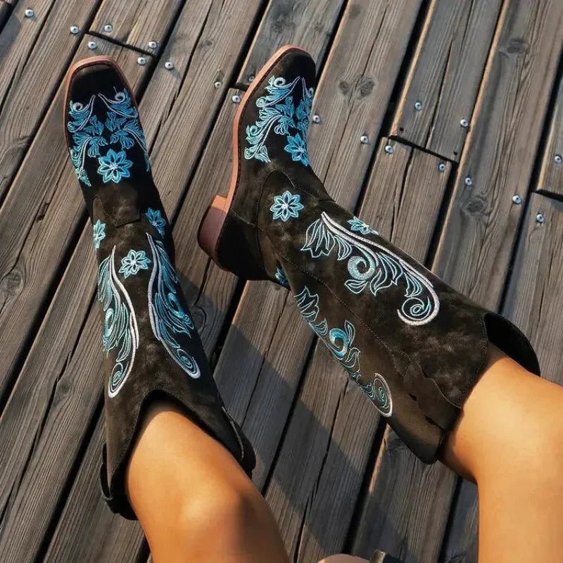 Santiags pour femme Yehaw Adriana en cuir noir, chaussures élégantes et confortables, vue de côté.