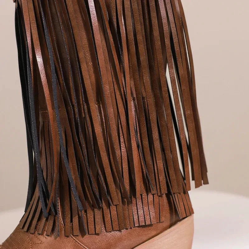 Santiags pour femme Yehaw Alejandra en marron, chaussures en cuir avec talon carré et détails élégants.
