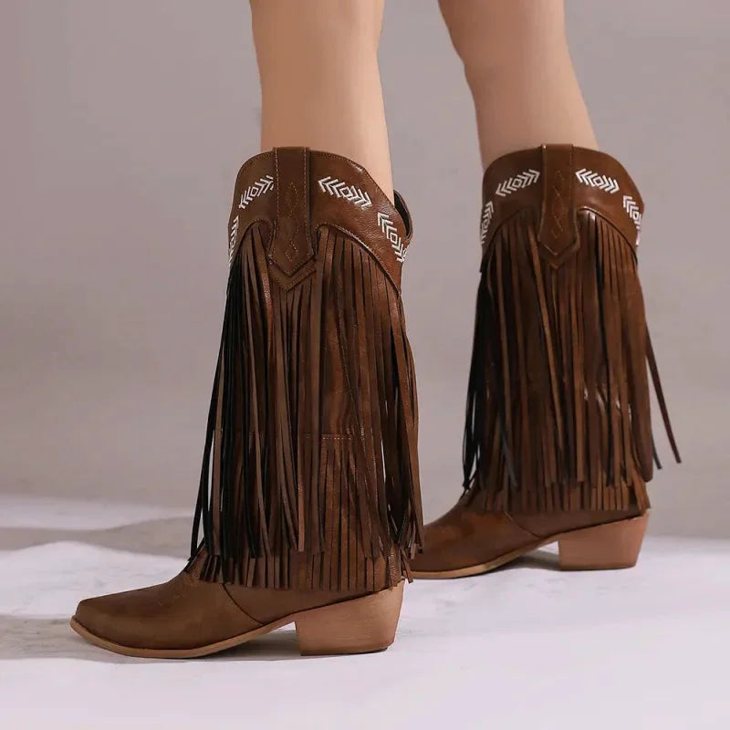 Santiags pour femme Yehaw Alejandra en marron, chaussures en cuir avec détails sophistiqués et talons confortables.