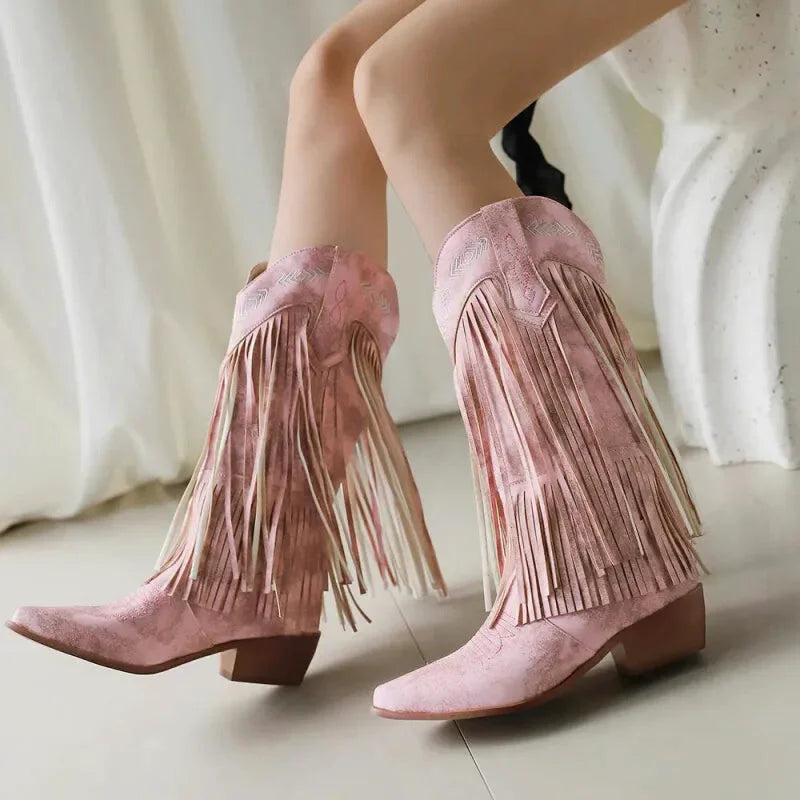 Chaussures Santiag pour femme Yehaw Alejandra en rose, détail en cuir élégante et confortable, style tendance et moderne.
