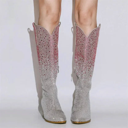 Chaussures santiag pour femme Yehaw Amor en rose et argent, avec détails en cuir et style élégant.
