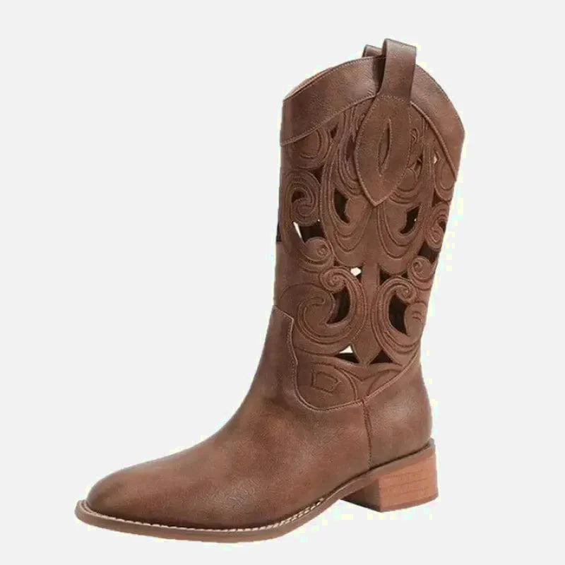 Chaussures santiag pour femme Angelica Yehaw marron avec détails en cuir, style western élégant et confortable.