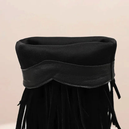 Chaussures santiags pour femme Yehaw Araceli de couleur noire, en cuir avec détails élégants.
