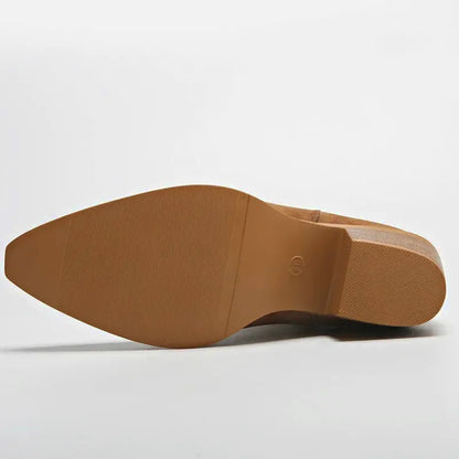 Chaussures santiag pour femme Yehaw Aurore en marron, vue de face avec détails du cuir et des coutures.