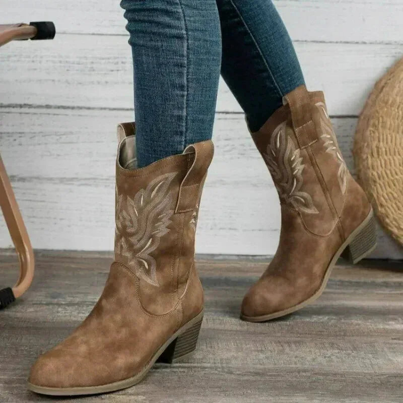 Santiags pour femmes Yehaw Barbara en marron avec détails en cuir, chaussure élégante et confortable, pointure 36