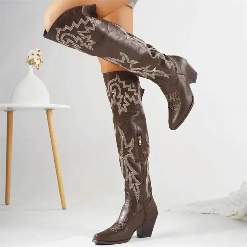 Santiags pour femme Yehaw Beatrice en cuir marron, avec talon et détails élégants, chaussure tendance pour femme.
