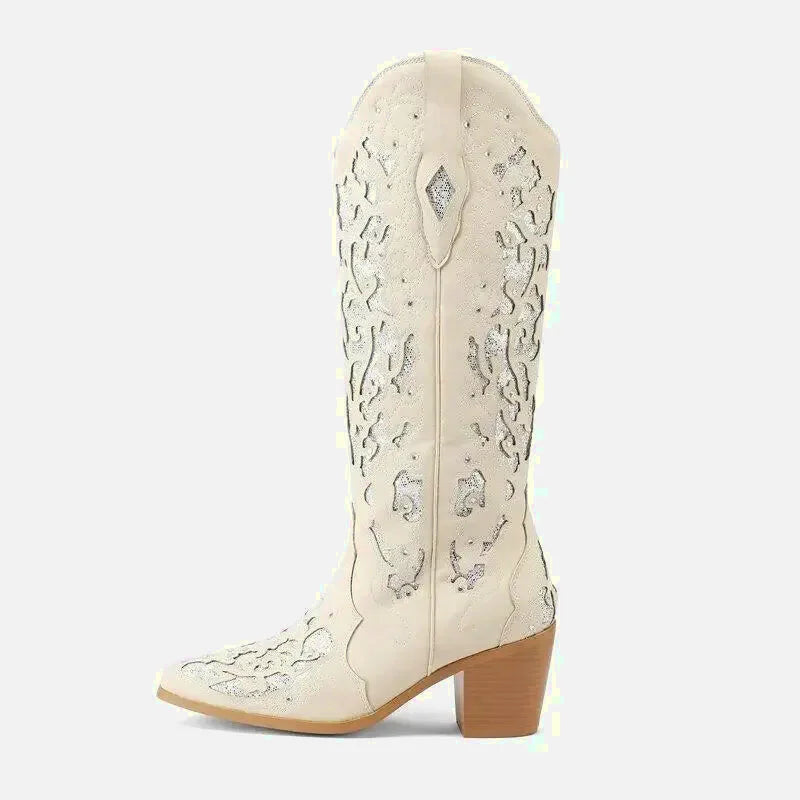 Santiags pour femme Yehaw Bernarda beige en cuir avec détails décoratifs, chaussures élégantes et confortables.