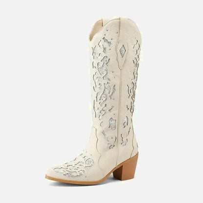 Santiags pour femme Bernarda Yehaw en beige, chaussures en cuir avec détails décoratifs, vue de côté.