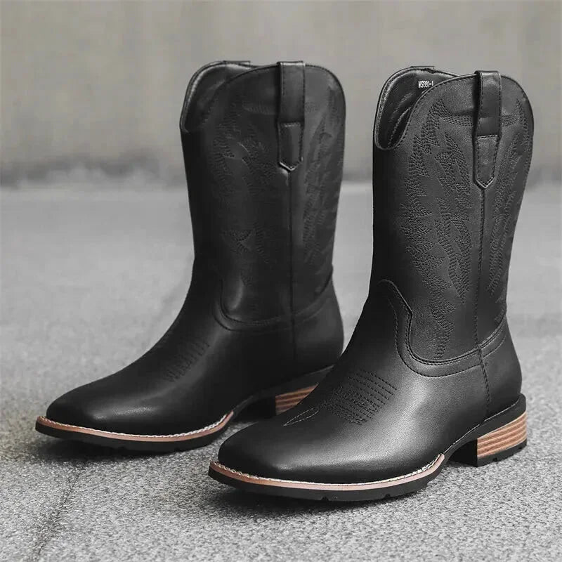 Chaussures santiags pour homme Yehaw Billy en noir, en cuir avec détails traditionnels, vue de profil sur fond blanc.