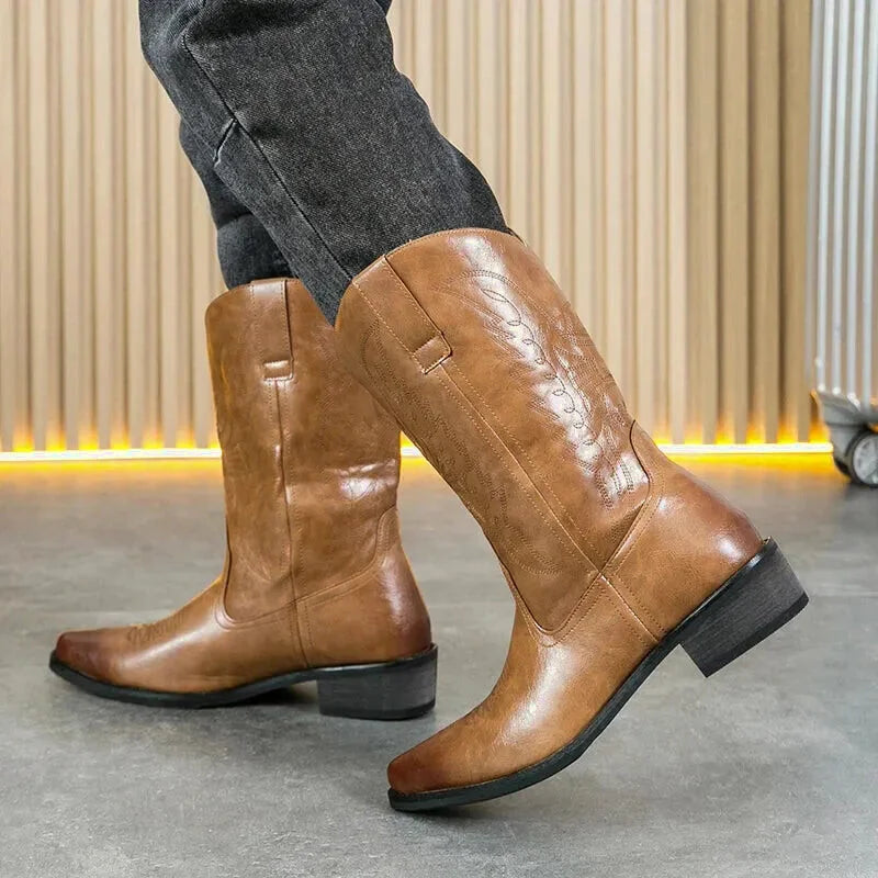 Bottines pour homme Yehaw Santiag Marron, design traditionnel avec détails en cuir, taille 38.
