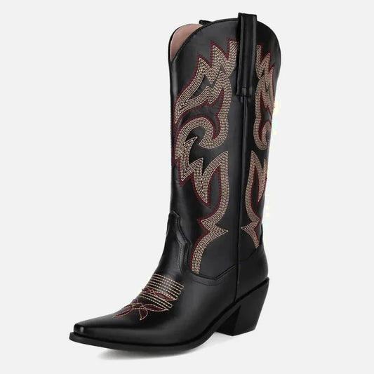 Chaussures santiag pour femme Yehaw Cecilia en noir, avec détails en cuir et semelle solide, vue de face.