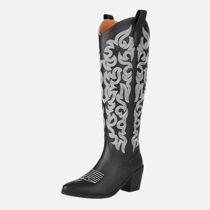 Chaussures santiags pour femme Yehaw Celia en cuir noir, style élégant et moderne, vue de face sur fond blanc