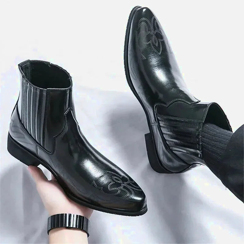 Chaussures santiag pour homme Yehaw en noir, style décontracté avec détails en cuir, vue de l'avant et côté.