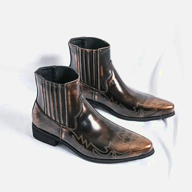 Santiags pour homme Yehaw en cuir or avec détails élégants, chaussures robustes et stylées sur fond neutre.