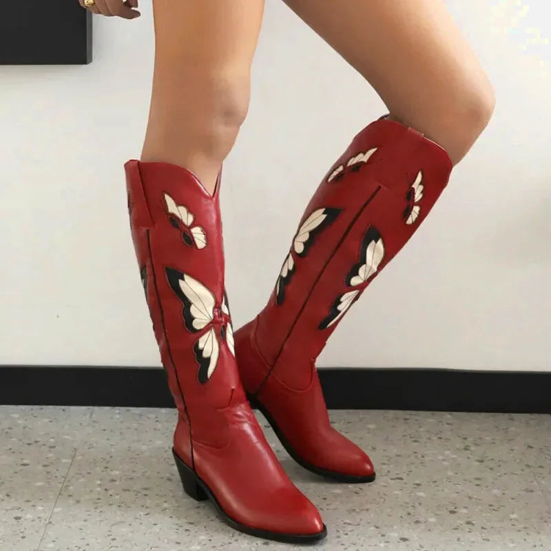 Escarpins pour femme Clara Santiag de Yehaw en rouge, chaussures élégantes avec design sophistiqué et détails modernes.