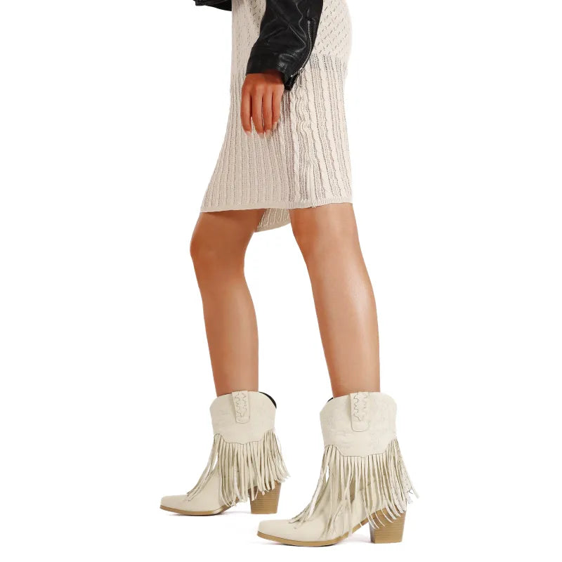 Bottes santiag pour femme Yehaw Dalia en beige, style vaquero avec détail en cuir, chaussures tendance et élégantes.