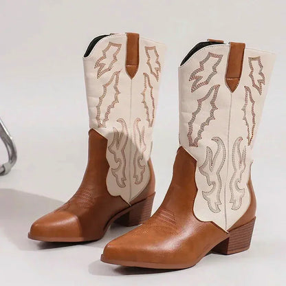 Chaussures pour femme Daniela Santiag Yehaw en marron et blanc, avec semelle en cuir et design élégant.