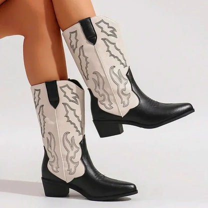 Chaussures santiag pour femme Daniela Yehaw en noir et blanc, avec design élégant et détails modernes.