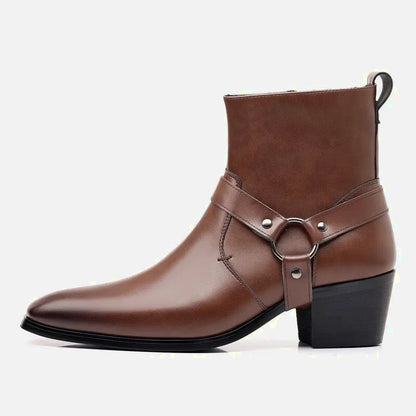 Chaussures santiags pour homme Yehaw George en marron, en cuir, avec détails élégants et semelle solide.