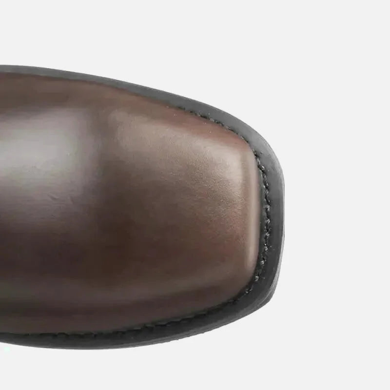 Chaussures Ghost Santiag pour homme Yehaw en marron foncé, montrant le design élégant et le cuir de haute qualité.