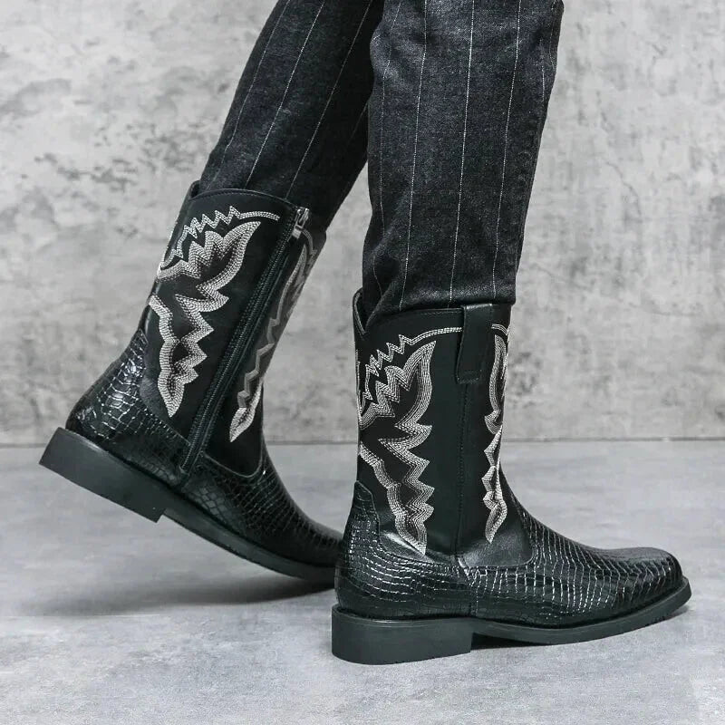 Santiags pour homme Yehaw Hector en cuir noir, avec détails de style traditionnel et semelle robuste, taille 38.