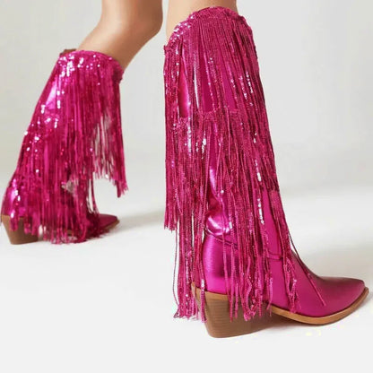 Chaussures santiags pour femme Yehaw Helene en rose rouge, style élégant avec talons et détails en cuir.