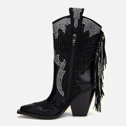 Chaussures santiags pour femme Yehaw Nellie en cuir noir, style élégant et tendance, vue de face.