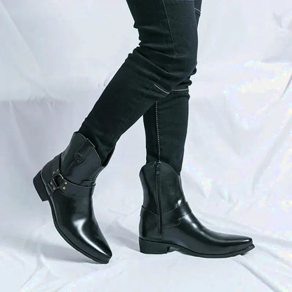 Chaussures santiag pour homme Yehaw noir de la marque Remington, en cuir, avec détails classiques et semelle en caoutchouc.