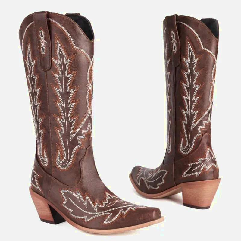 Chaussures SALLY Santiag pour femme Yehaw en marron, bottines en cuir avec détails élégants et semelle résistante.