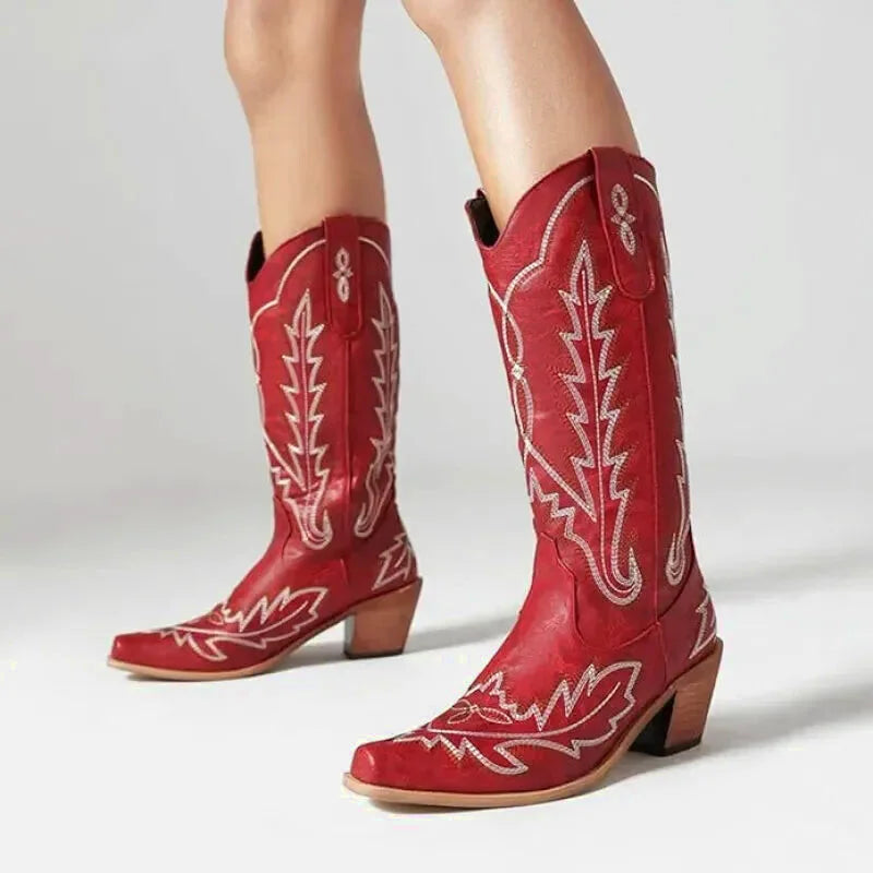 Chaussures SALLY Santiag pour femme de la marque Yehaw en rouge, vue de côté, en cuir élégante et tendance.