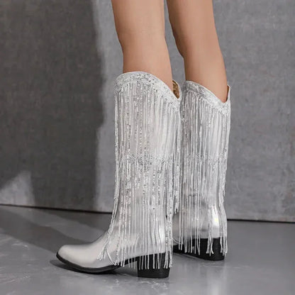 Chaussures santiags pour femme Yehaw Tammie en argent, chaussures élégantes en cuir avec détails sophistiqués.