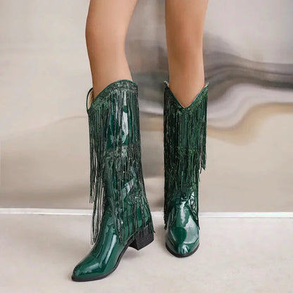 Chaussures santiags pour femme Yehaw Tammie en vert avec détails en cuir, style western tendance, vue de côté.