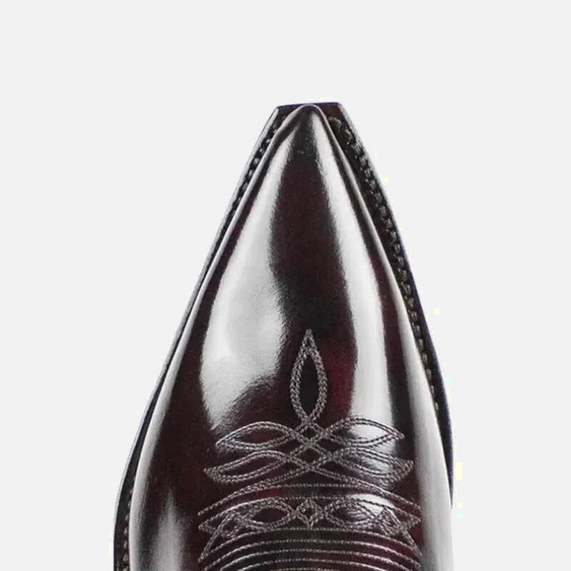 Chaussures teddy santiag pour homme Yehaw en cuir marron foncé, style élégant et sophistiqué, vue de face sur fond blanc.