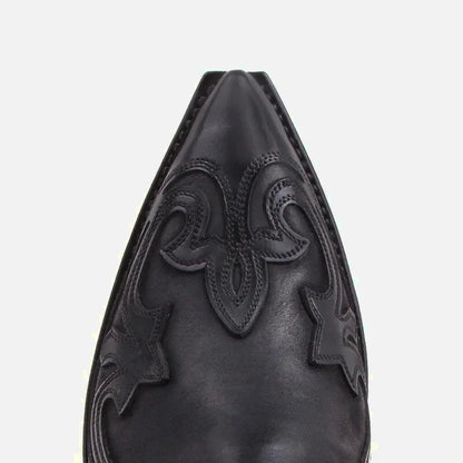 Chaussures santiags pour homme Yehaw, modèle Santiag Yehaw en cuir noir, style élégant et classique, vue de face.